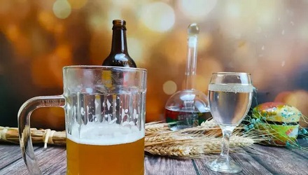 白酒和啤酒为什么不能掺着喝?