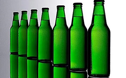 为什么大多数啤酒瓶要生产为绿色?