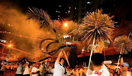 为什么香港中秋节当日不放假?