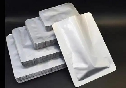 真空封包的食品,为啥总把易撕口放在塞满东西的那头?