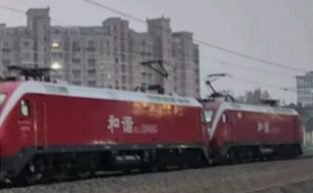 铁路边的「禁止双弓」是什么意思？为什么要禁止？