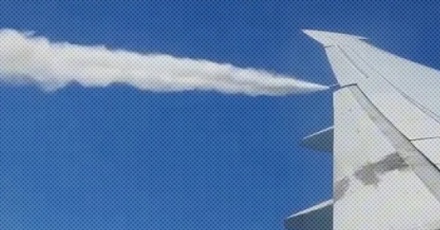 飞机为什么要在天上放油？不会淋到人吗？