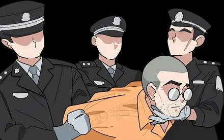 枪毙死刑犯到底是打头还是打心脏?