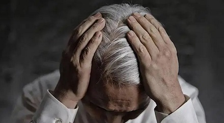 人真的会因为极度悲伤绝望一夜白头吗?