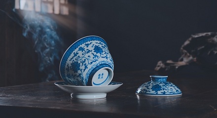 天青色为什么要等烟雨?