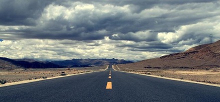 高速公路为什么不用路灯照明?